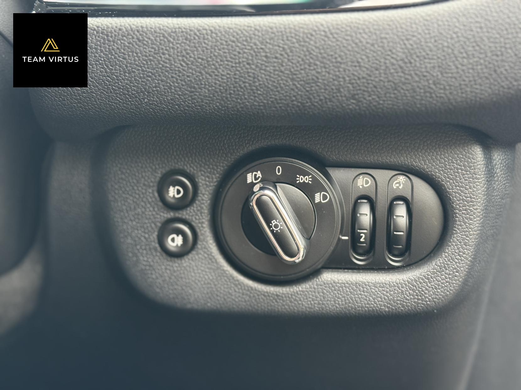 MINI Clubman 1.5 Cooper Sport Estate 6dr Petrol Manual Euro 6 (s/s) (136 ps)