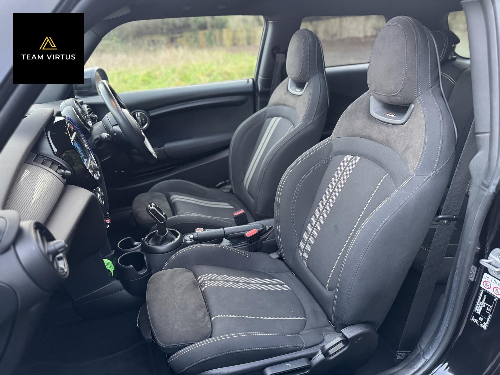 MINI Hatch 1.5 Cooper Sport Hatchback 3dr Petrol Steptronic Euro 6 (s/s) (136 ps)