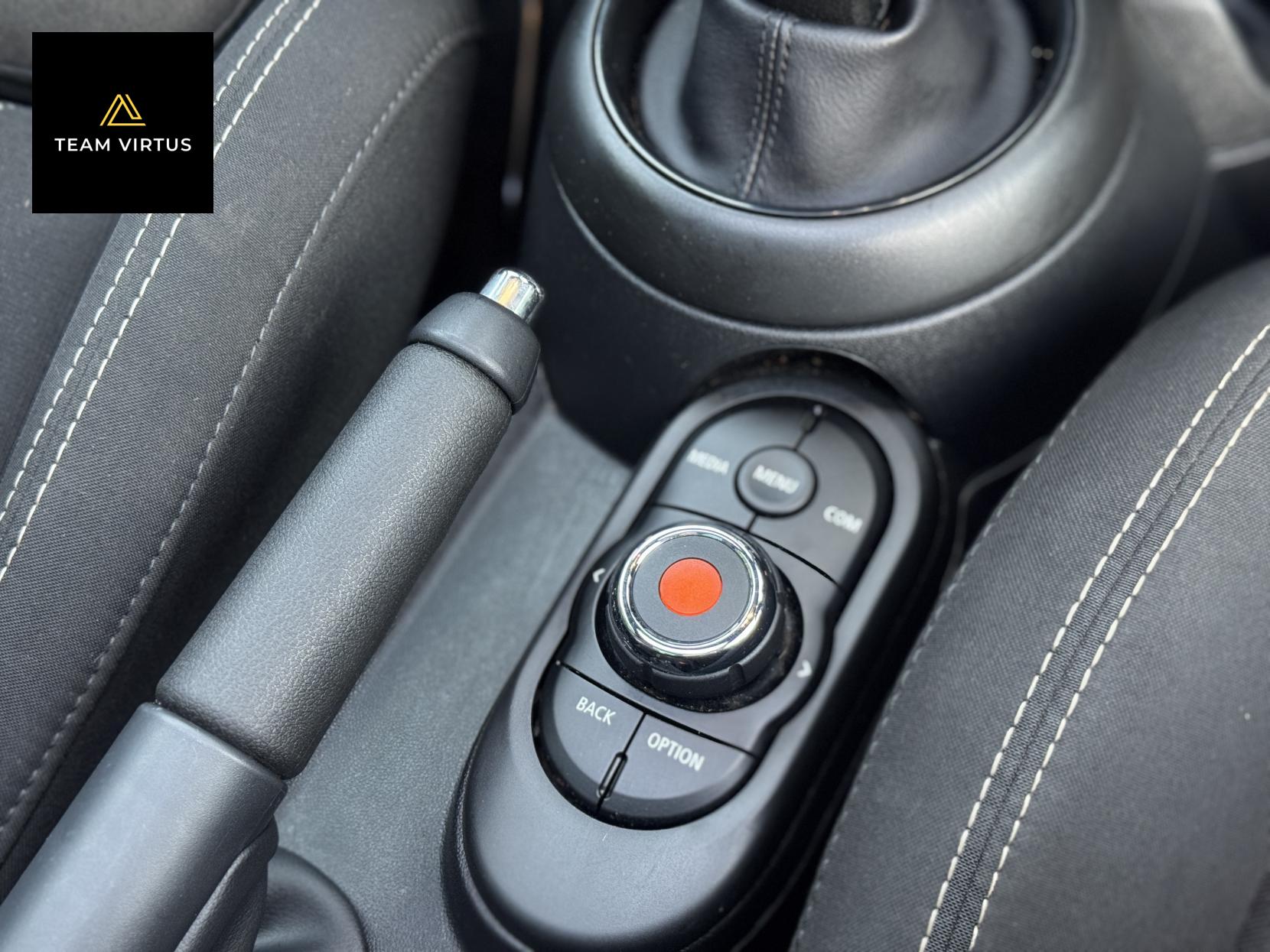 MINI Hatch 1.5 Cooper Sport Hatchback 3dr Petrol Steptronic Euro 6 (s/s) (136 ps)