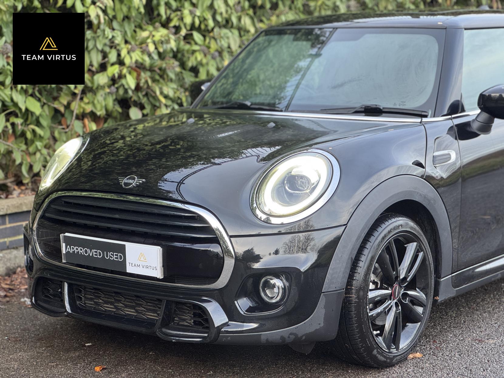 MINI Hatch 1.5 Cooper Sport Hatchback 3dr Petrol Steptronic Euro 6 (s/s) (136 ps)