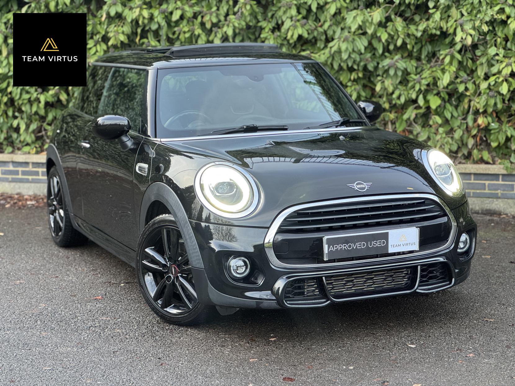 MINI Hatch 1.5 Cooper Sport Hatchback 3dr Petrol Steptronic Euro 6 (s/s) (136 ps)