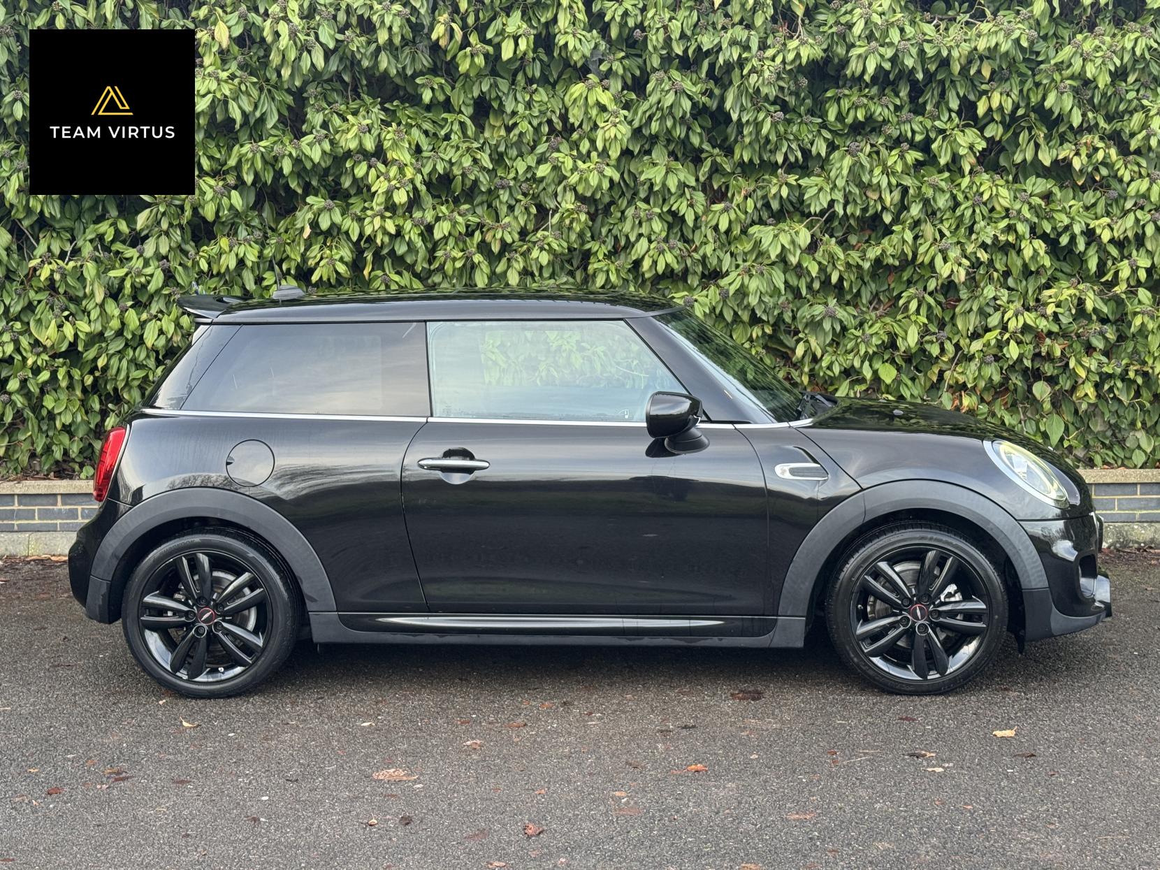 MINI Hatch 1.5 Cooper Sport Hatchback 3dr Petrol Steptronic Euro 6 (s/s) (136 ps)