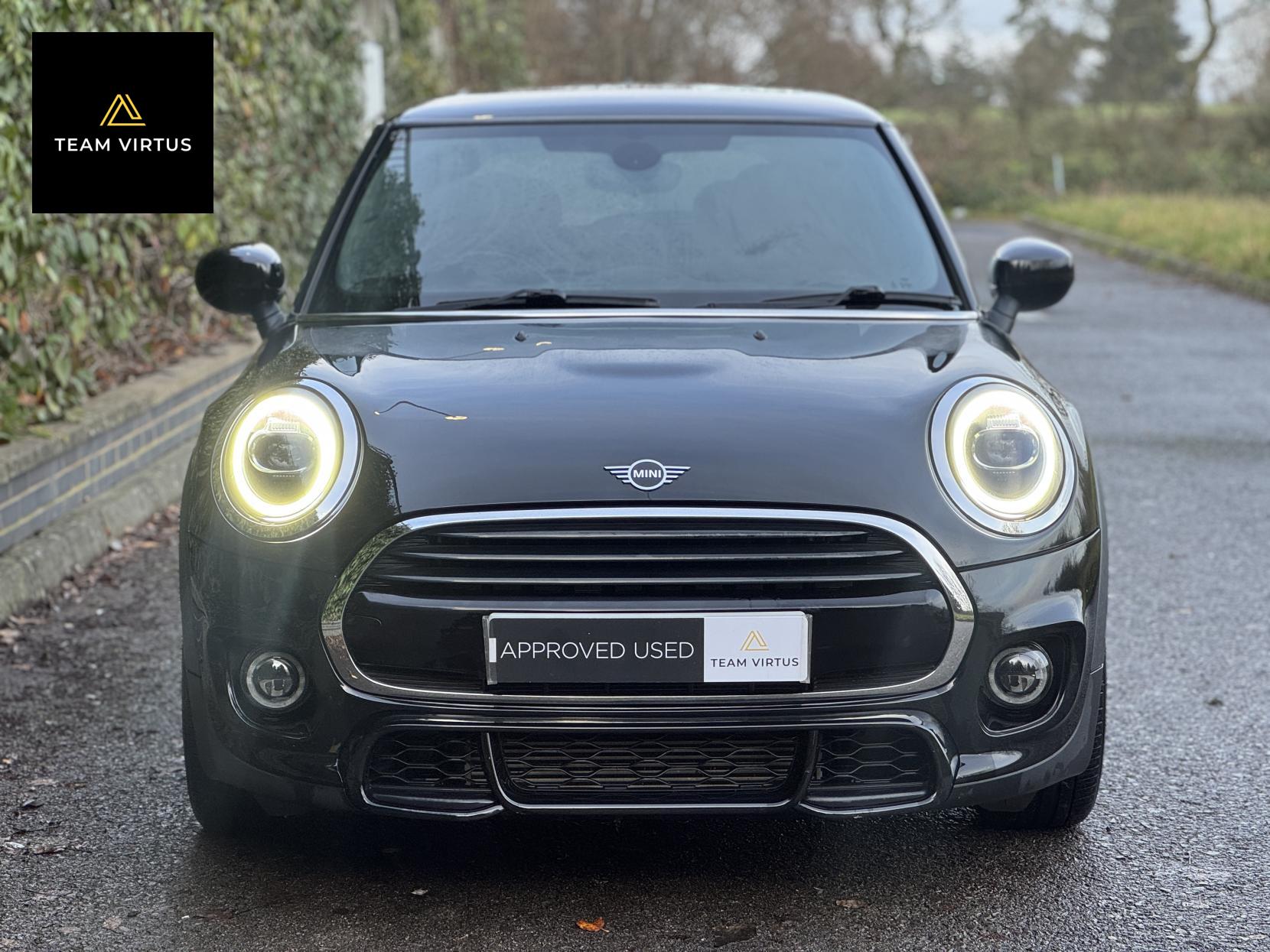 MINI Hatch 1.5 Cooper Sport Hatchback 3dr Petrol Steptronic Euro 6 (s/s) (136 ps)