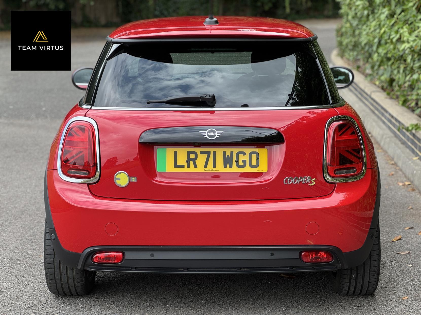 MINI Electric Hatch Cooper SE 32.6kWh Level 2 Hatchback 3dr Electric Auto (184 ps)