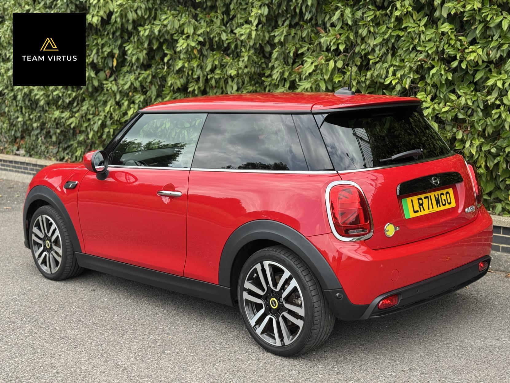 MINI Electric Hatch Cooper SE 32.6kWh Level 2 Hatchback 3dr Electric Auto (184 ps)