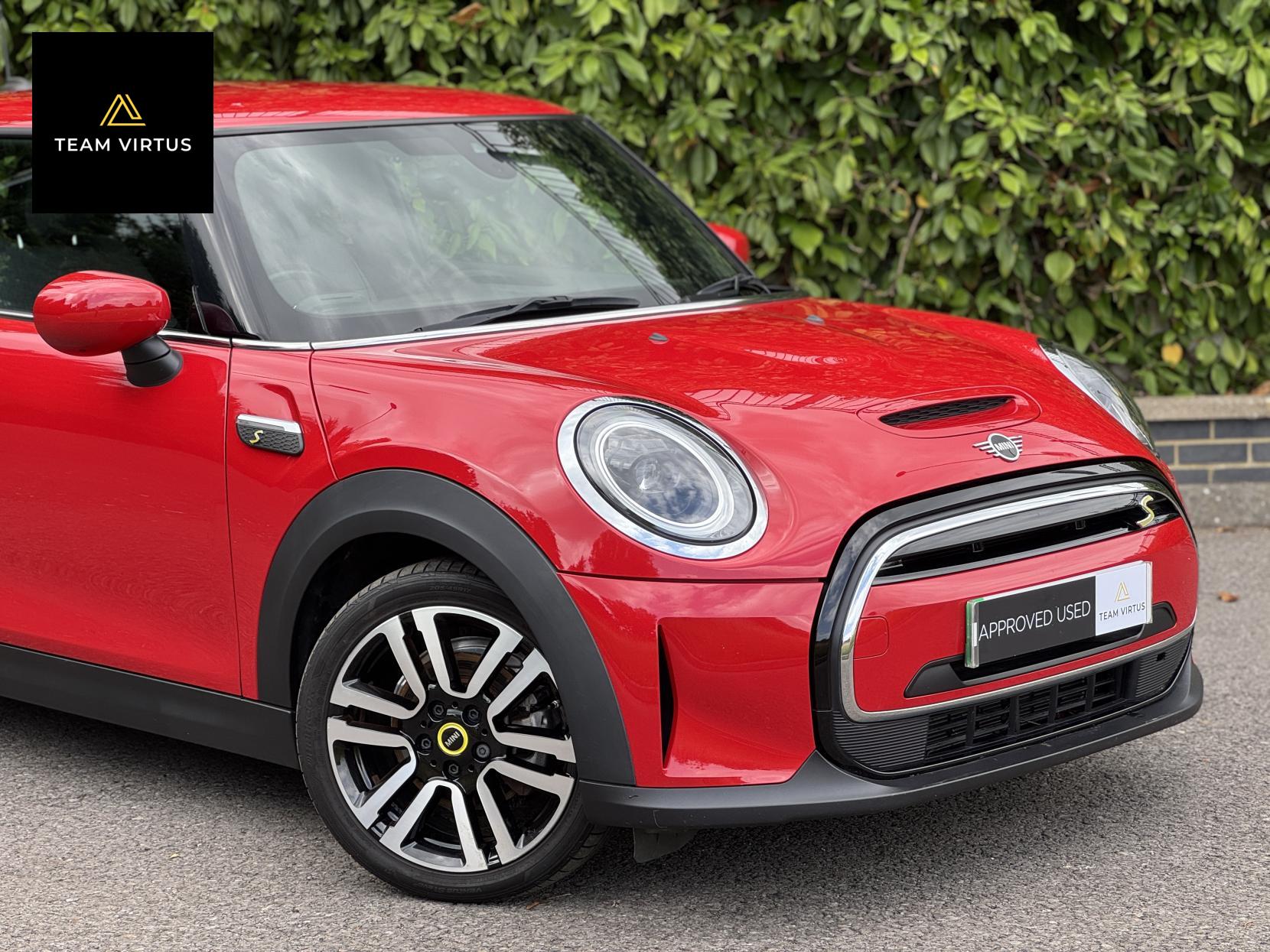 MINI Electric Hatch Cooper SE 32.6kWh Level 2 Hatchback 3dr Electric Auto (184 ps)