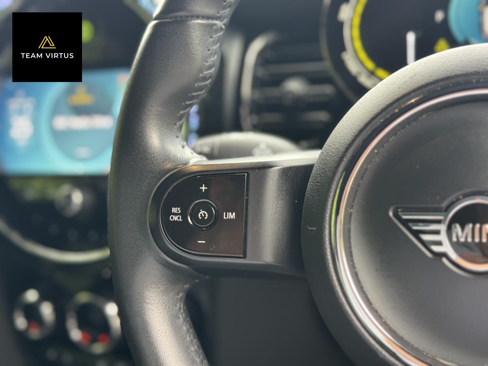 MINI Electric Hatch Cooper SE 32.6kWh Level 2 Hatchback 3dr Electric Auto (184 ps)