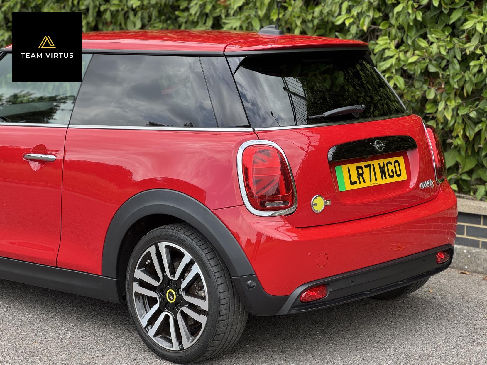 MINI Electric Hatch Cooper SE 32.6kWh Level 2 Hatchback 3dr Electric Auto (184 ps)