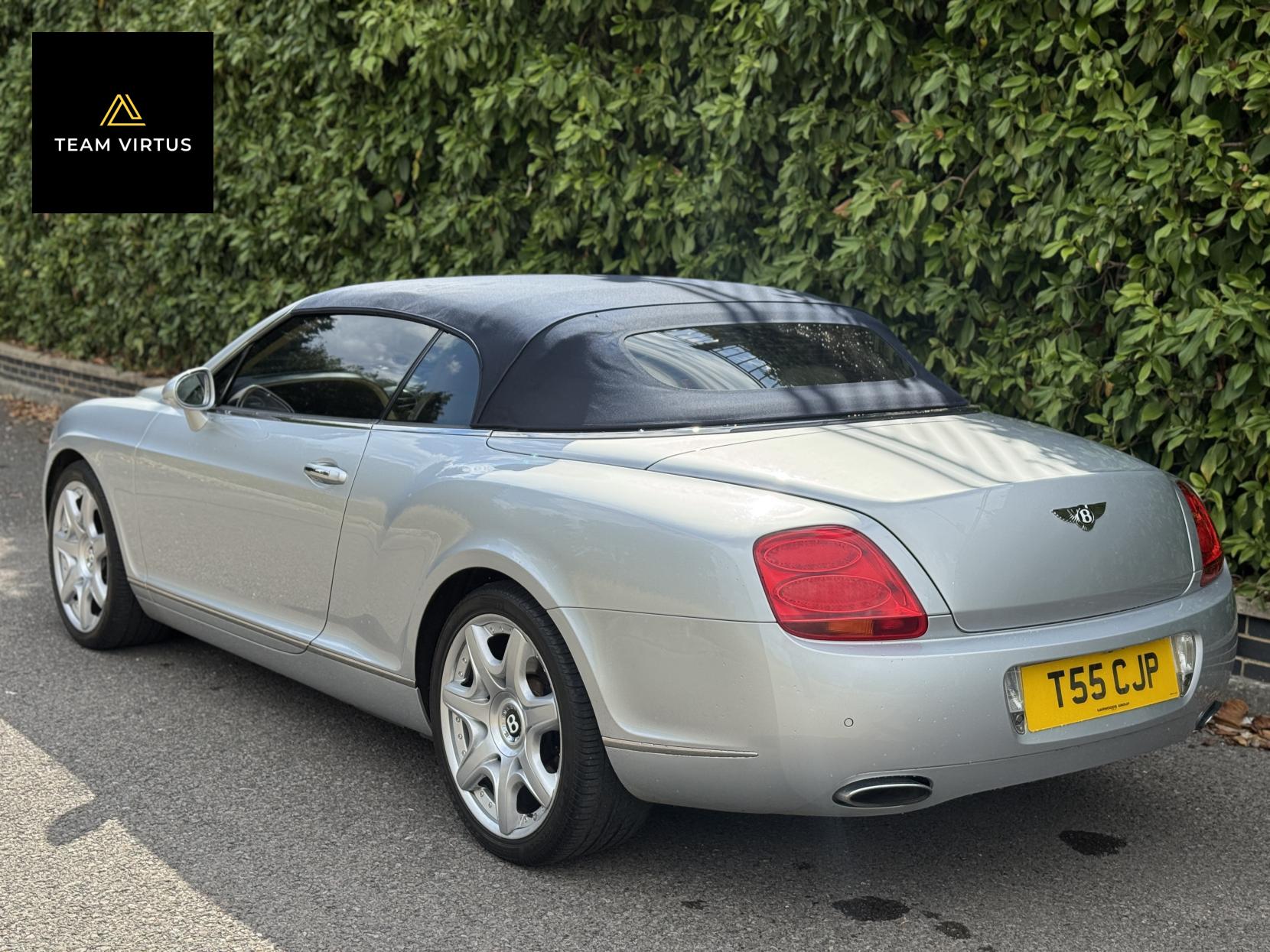 Bentley Continental 6.0 W12 GTC Convertible 2dr Petrol Auto 4WD Euro 4 (560 ps)