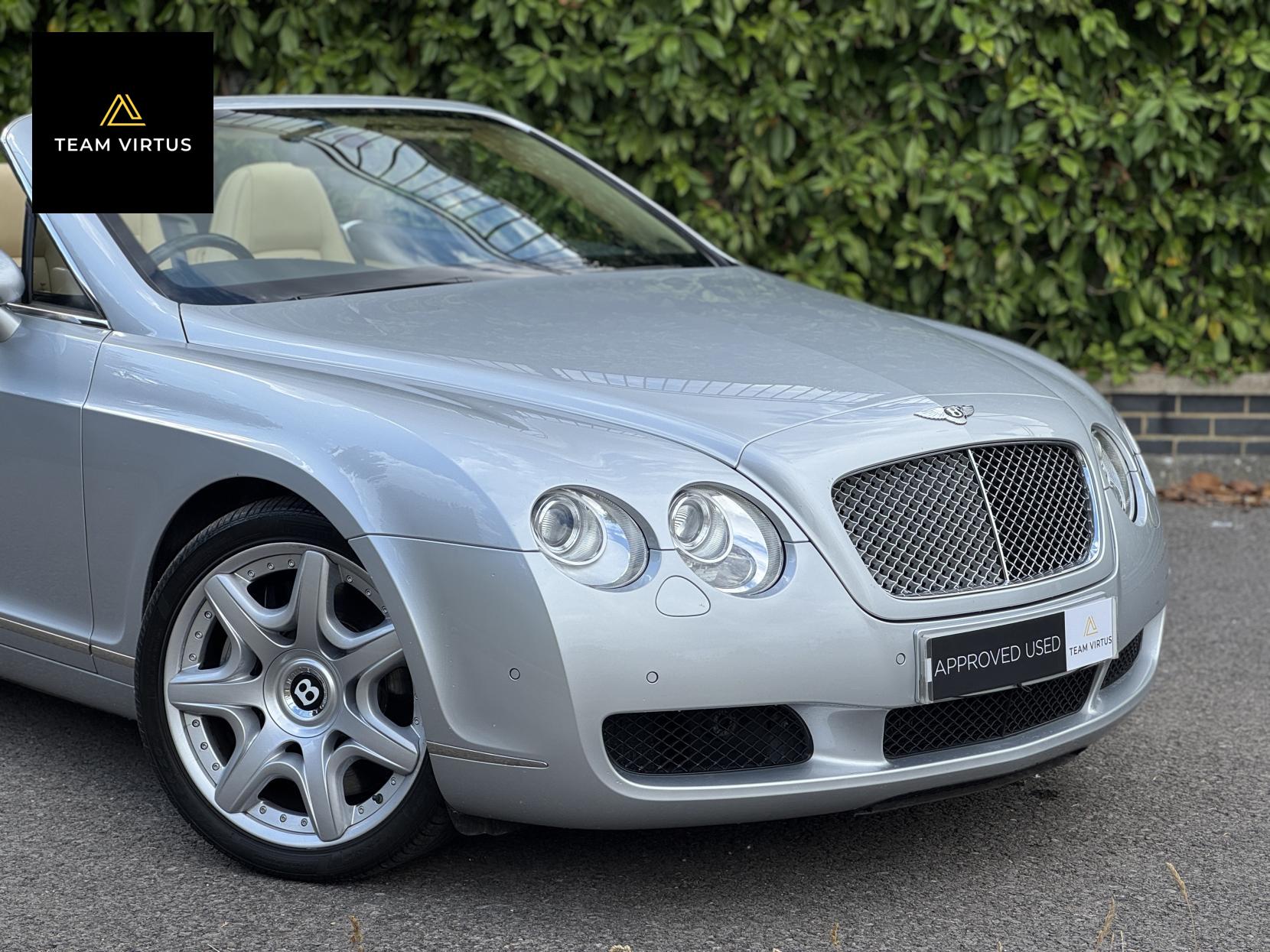 Bentley Continental 6.0 W12 GTC Convertible 2dr Petrol Auto 4WD Euro 4 (560 ps)