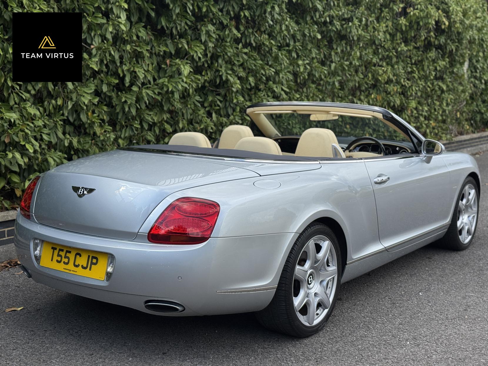 Bentley Continental 6.0 W12 GTC Convertible 2dr Petrol Auto 4WD Euro 4 (560 ps)