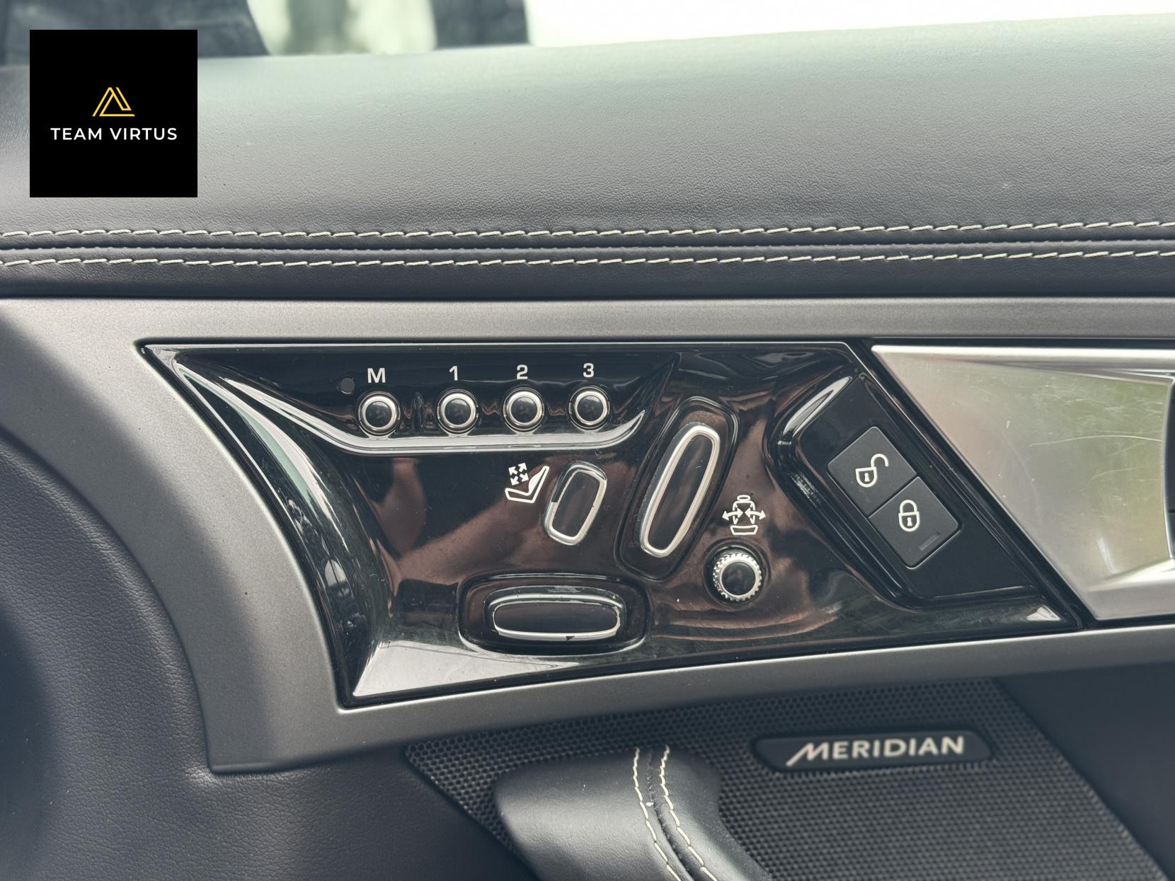 Jaguar F-Type 5.0 V8 R Coupe 2dr Petrol Auto AWD Euro 6 (s/s) (550 ps)