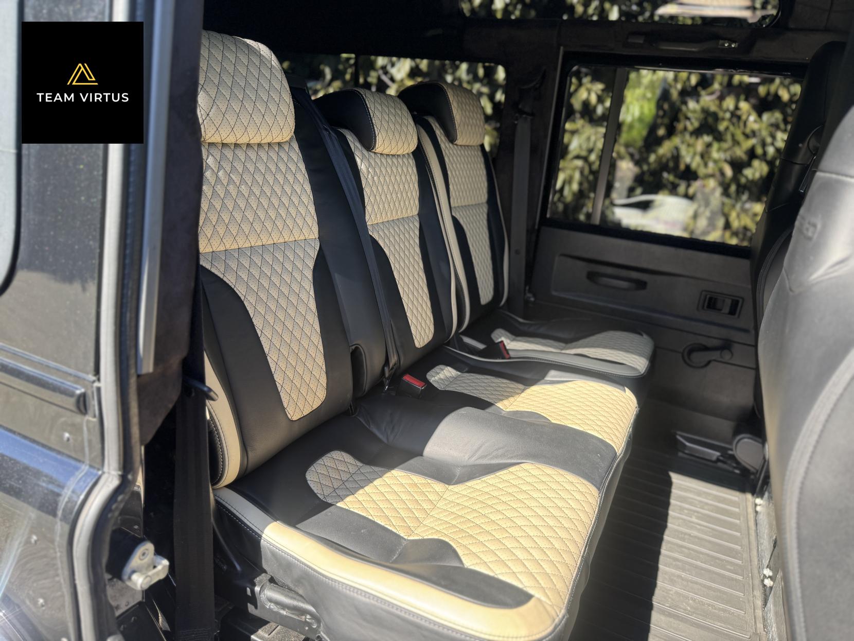 Land Rover Defender 110 2.2 TDCi XS Station Wagon Double Cab 5dr Diesel Manual 4WD MWB Euro 5 (122 ps)