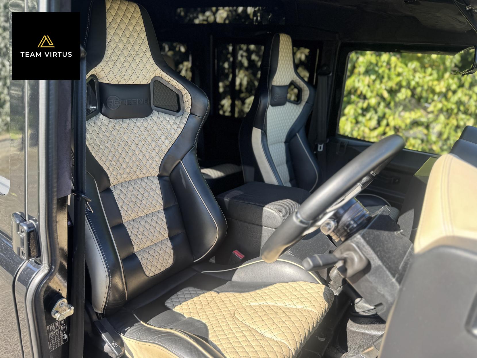 Land Rover Defender 110 2.2 TDCi XS Station Wagon Double Cab 5dr Diesel Manual 4WD MWB Euro 5 (122 ps)