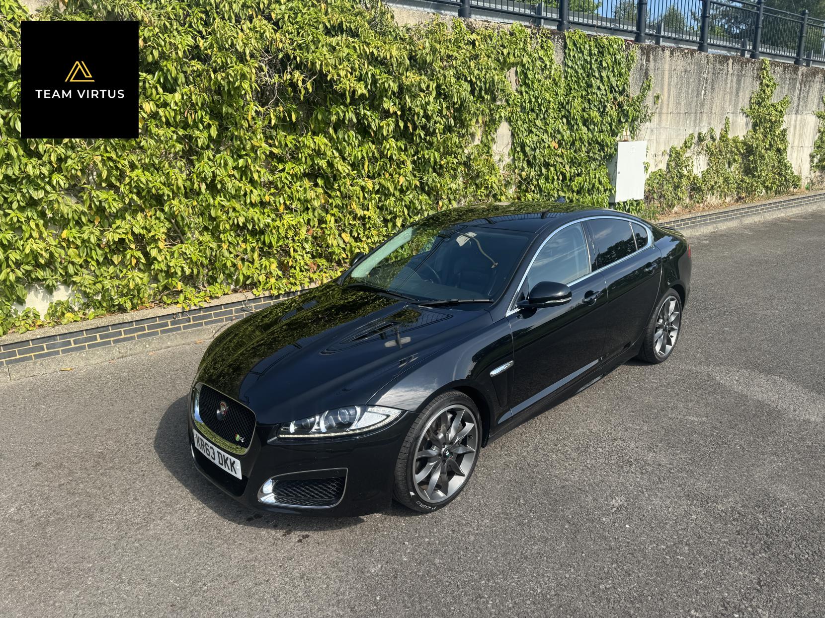 Jaguar XF 5.0 V8 XFR Saloon 4dr Petrol Auto Euro 5 (s/s) (510 ps)