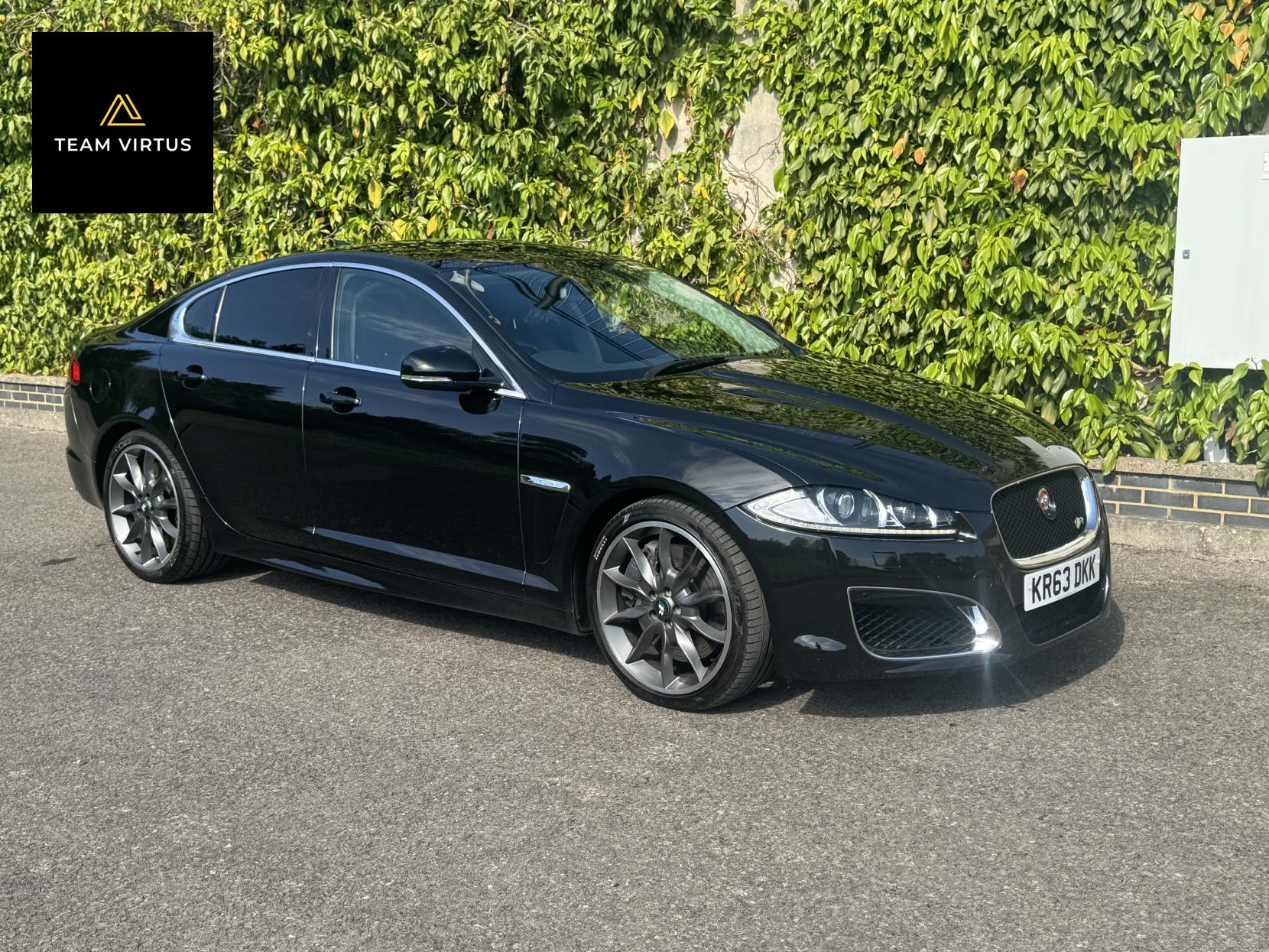Jaguar XF 5.0 V8 XFR Saloon 4dr Petrol Auto Euro 5 (s/s) (510 ps)