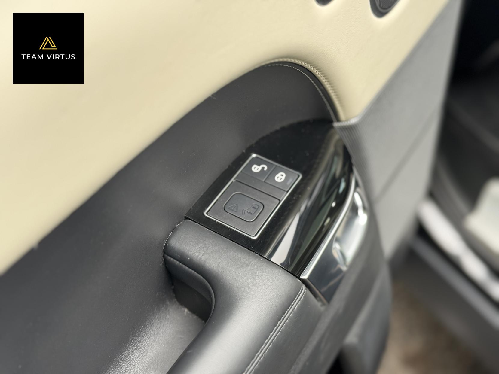 Land Rover Range Rover Sport 2.0 P400e 13.1kWh GPF Autobiography Dynamic SUV 5dr Petrol Plug-in Hybrid Auto 4WD Euro 6 (s/s) (404 ps)