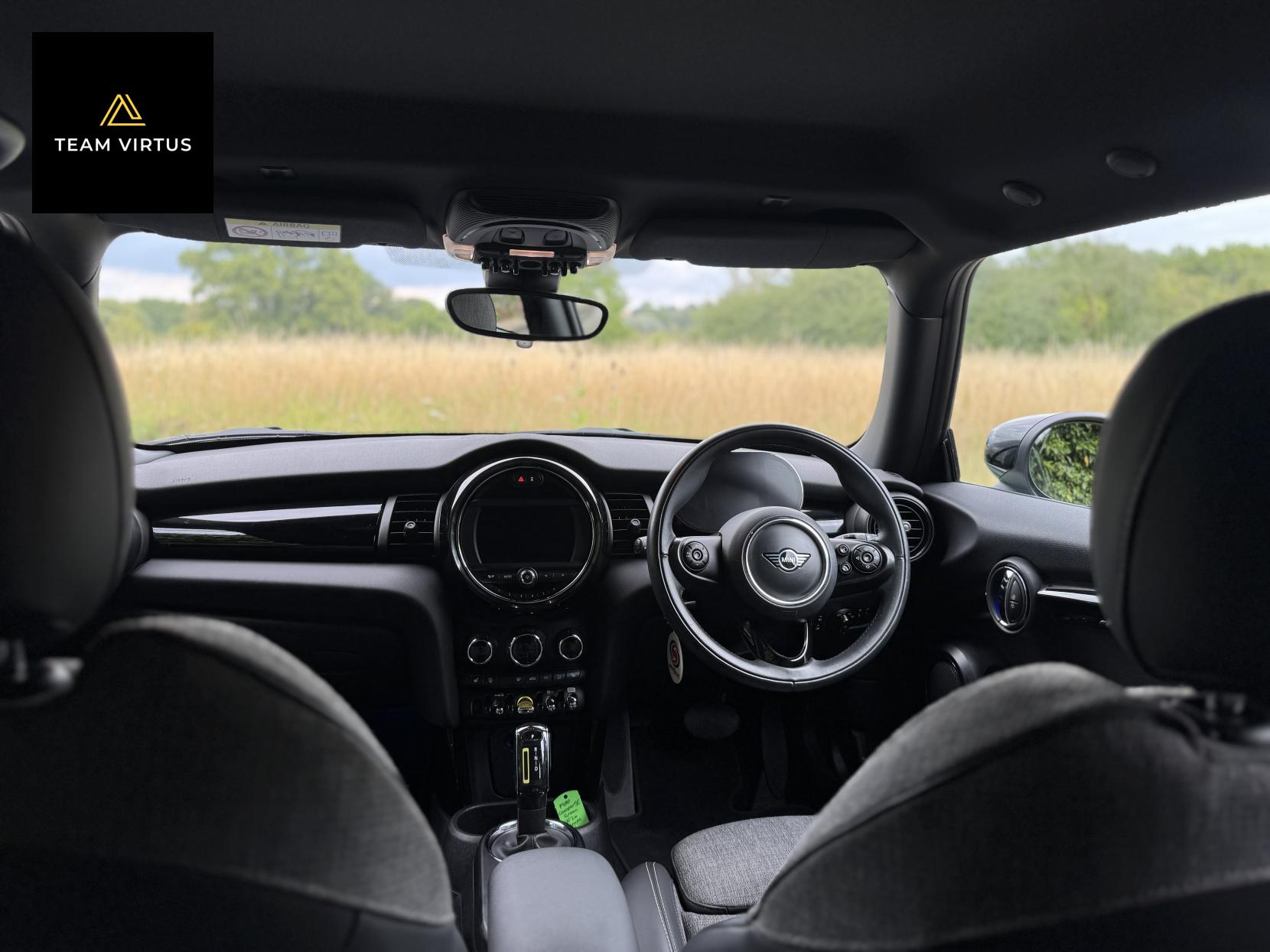 MINI Electric Hatch Cooper SE 32.6kWh Level 2 Hatchback 3dr Electric Auto (184 ps)