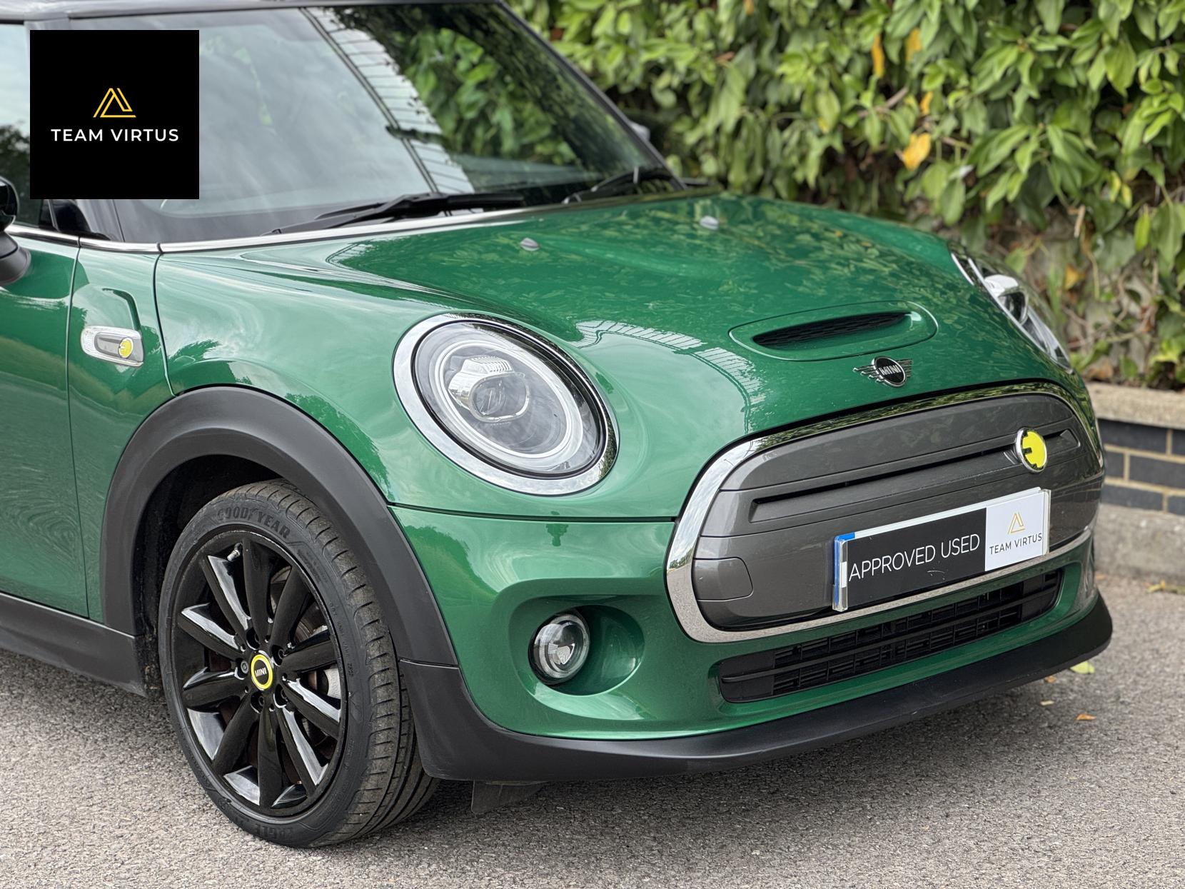 MINI Electric Hatch Cooper SE 32.6kWh Level 2 Hatchback 3dr Electric Auto (184 ps)