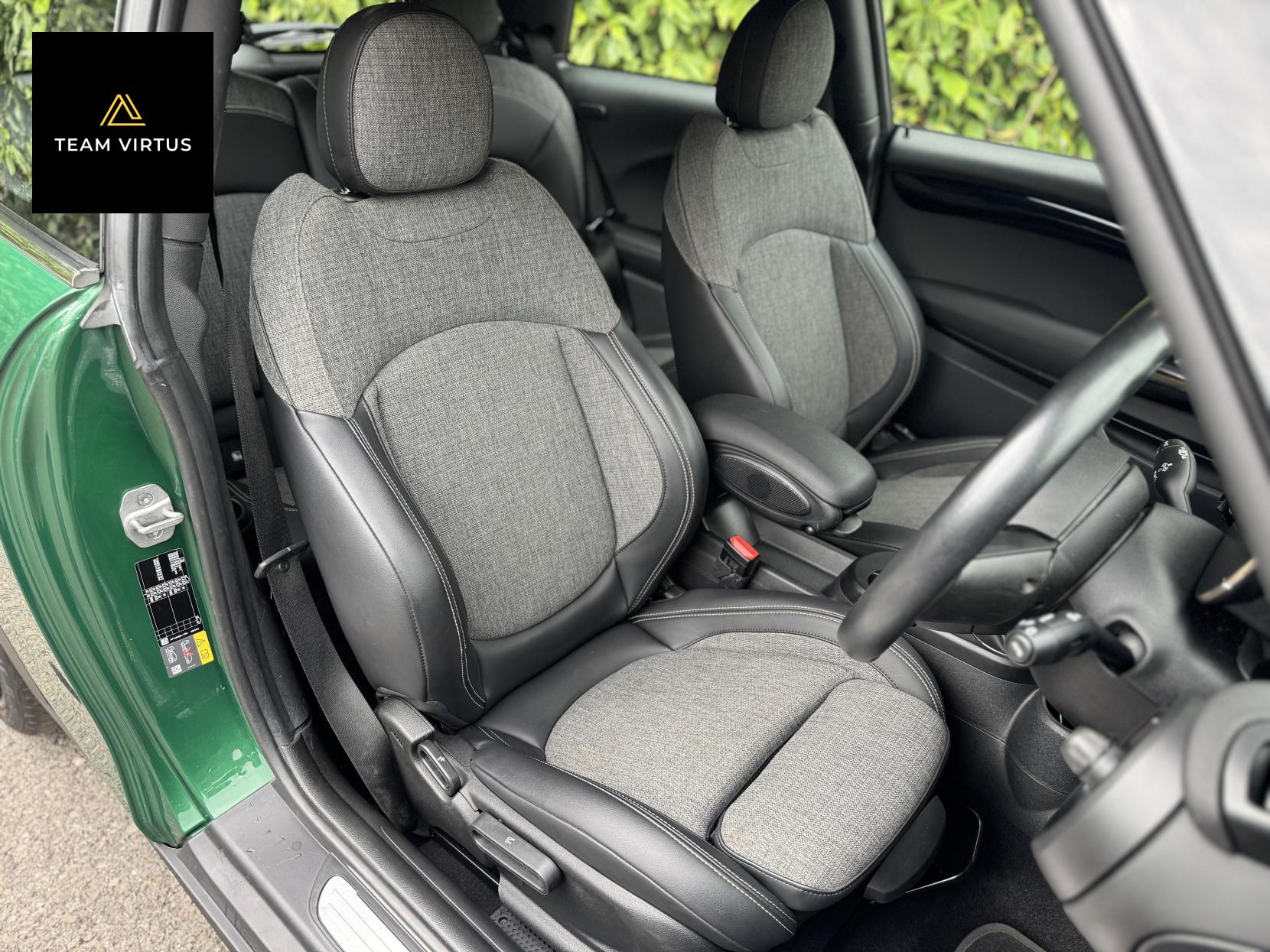 MINI Electric Hatch Cooper SE 32.6kWh Level 2 Hatchback 3dr Electric Auto (184 ps)