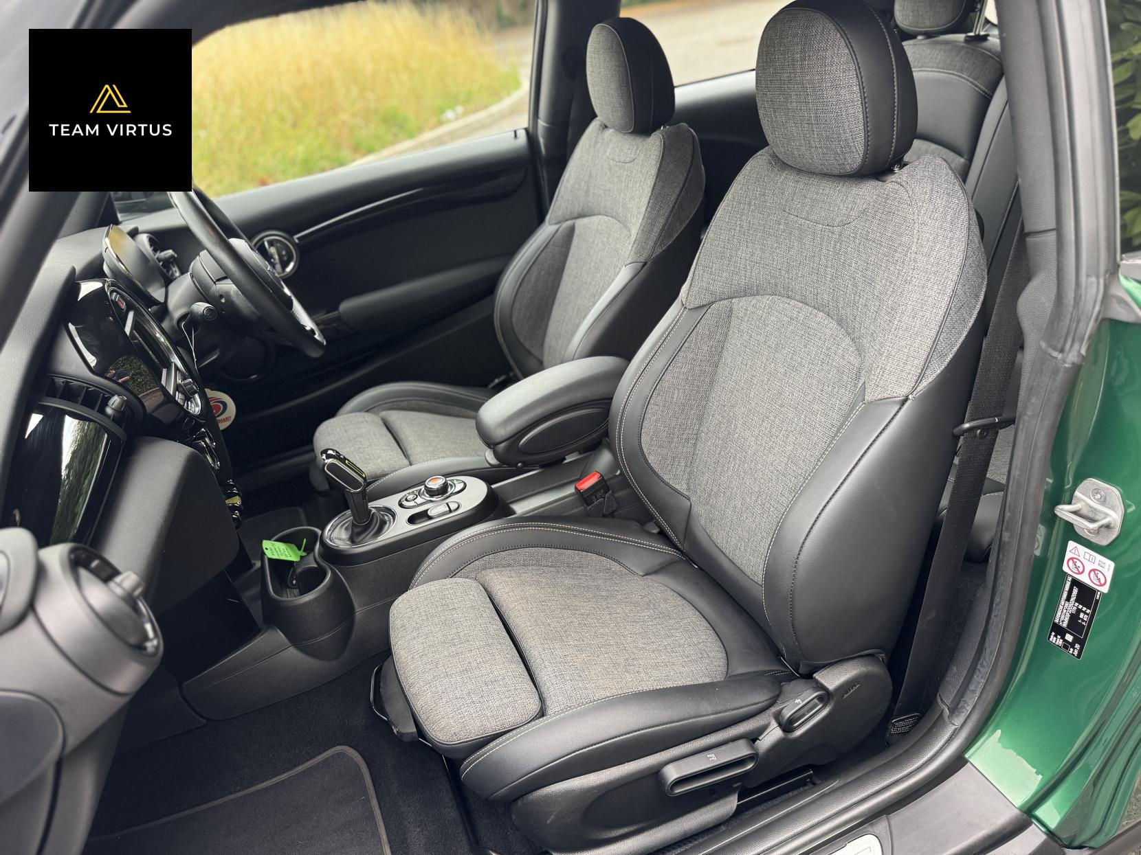 MINI Electric Hatch Cooper SE 32.6kWh Level 2 Hatchback 3dr Electric Auto (184 ps)