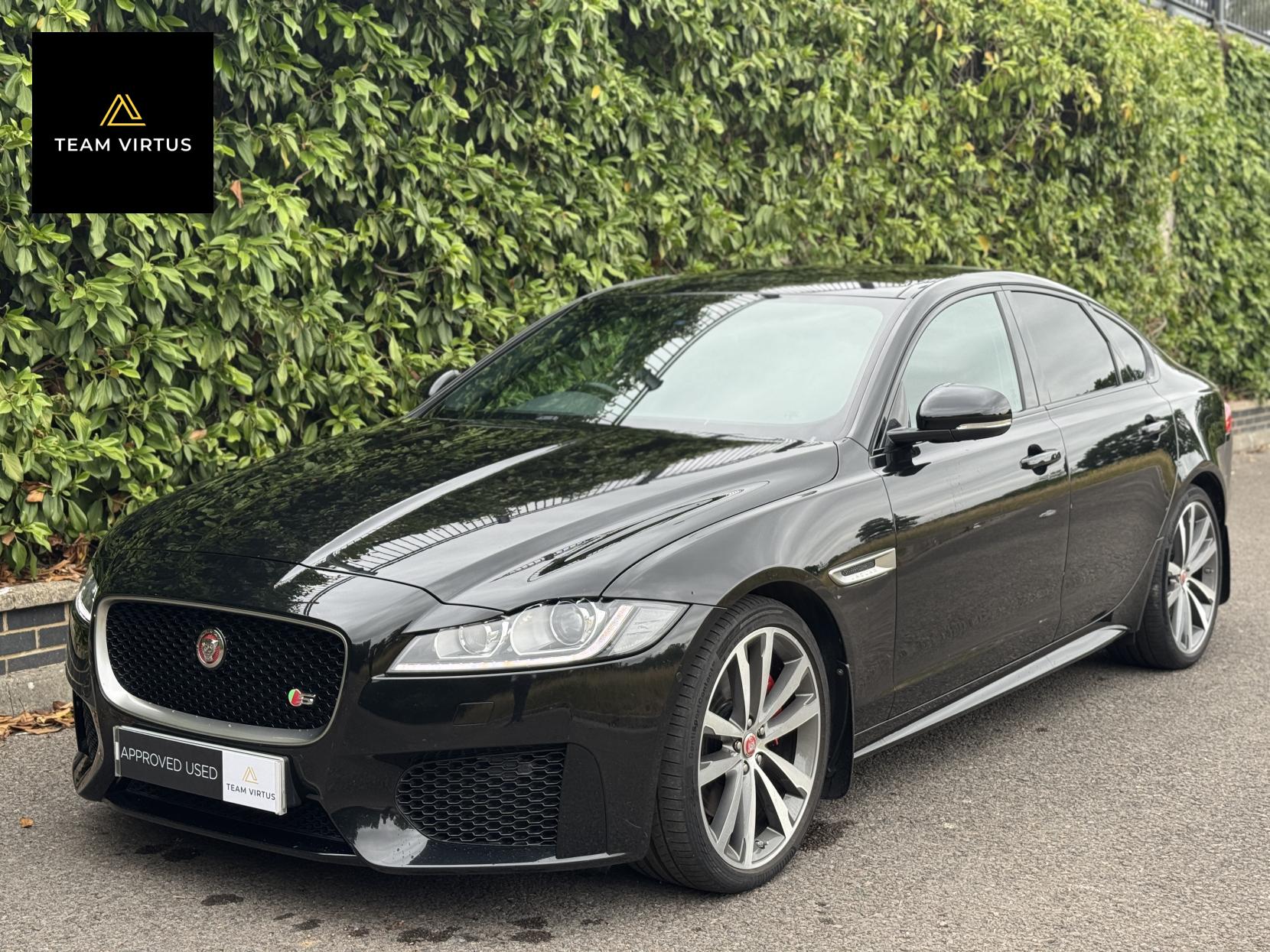 Jaguar XF 3.0d V6 S Saloon 4dr Diesel Auto Euro 6 (s/s) (300 ps)