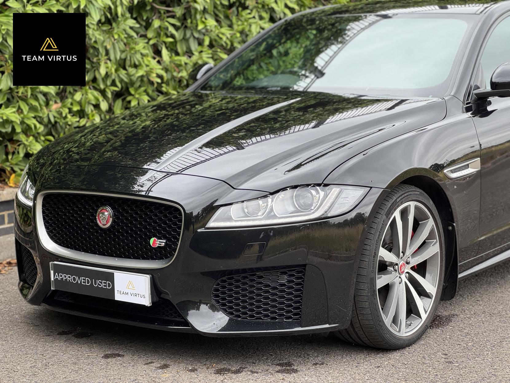Jaguar XF 3.0d V6 S Saloon 4dr Diesel Auto Euro 6 (s/s) (300 ps)