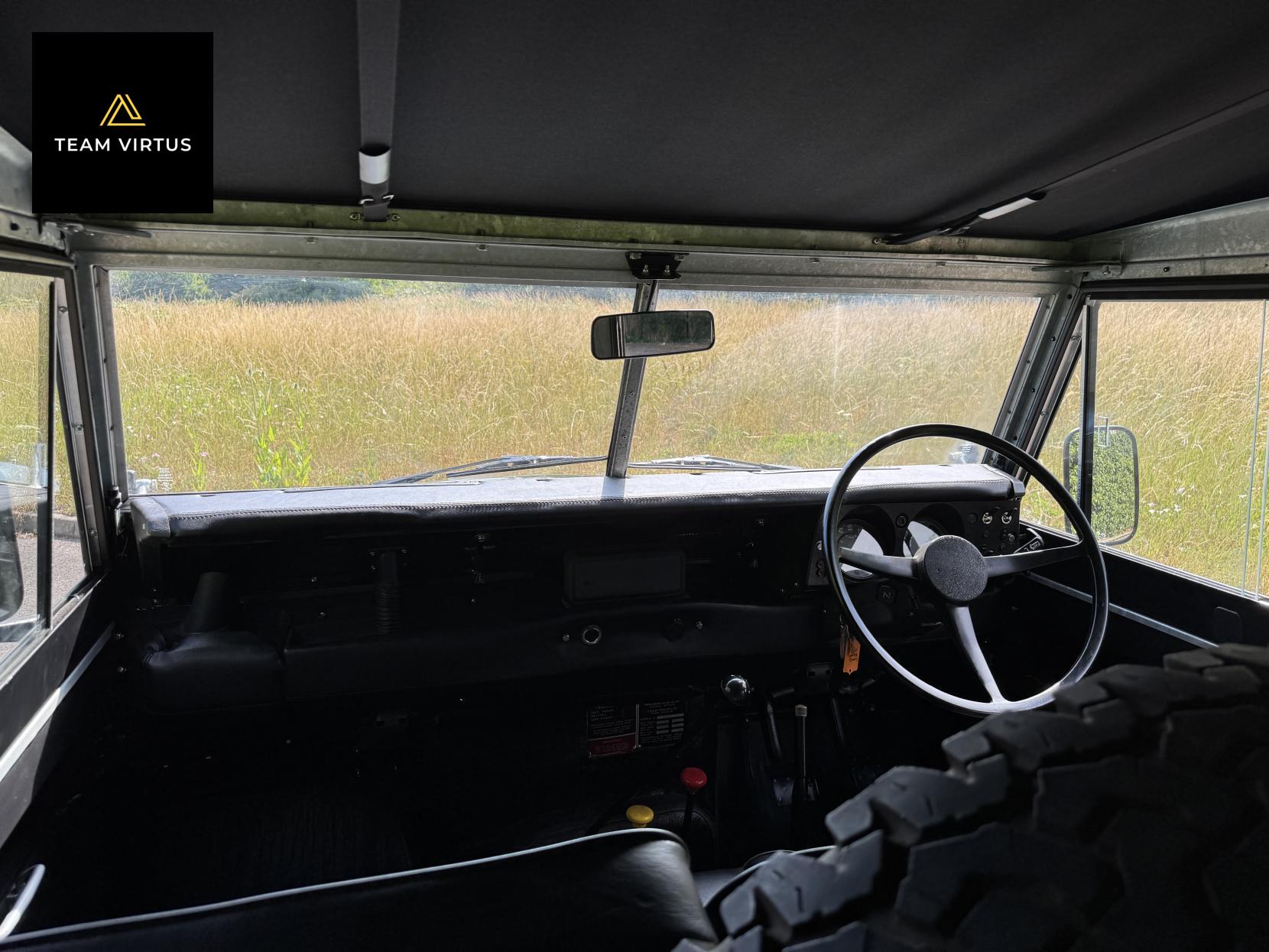 Land Rover Series iii 88
