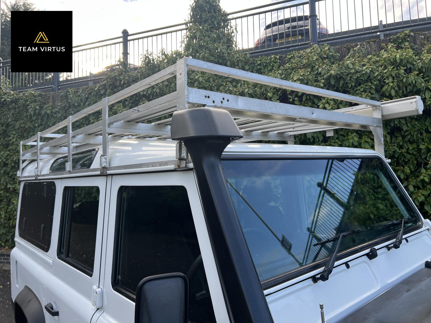 Land Rover Defender 110 2.2 TDCi XS Utility Wagon Double Cab 5dr Diesel Manual 4WD MWB Euro 5 (122 ps)
