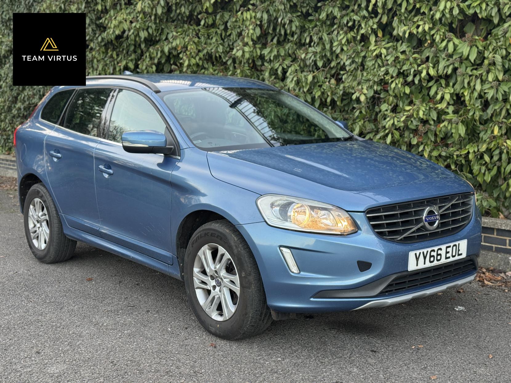 Volvo XC60 2.0 D4 SE Nav SUV 5dr Diesel Manual Euro 6 (s/s) (190 ps)