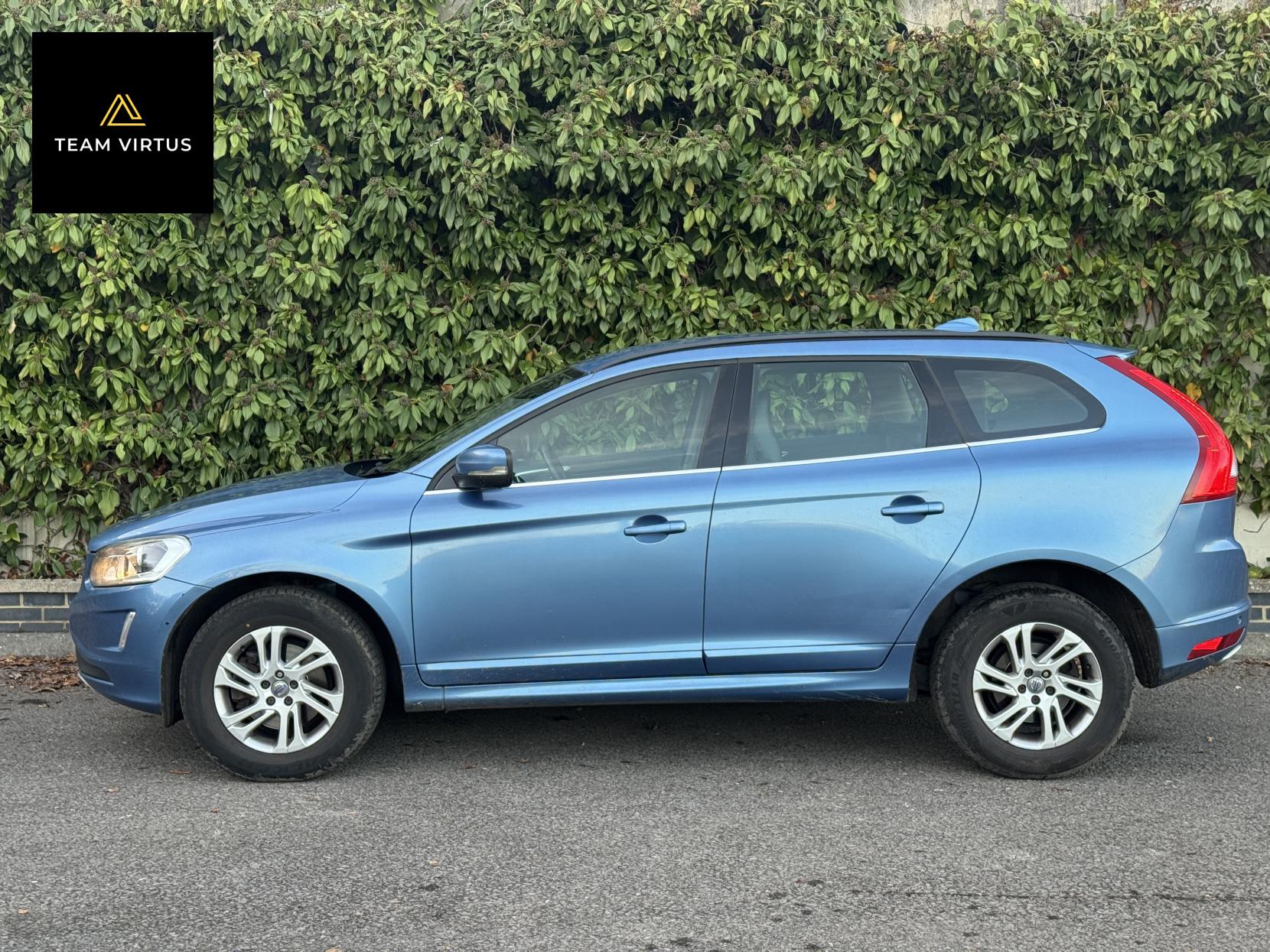 Volvo XC60 2.0 D4 SE Nav SUV 5dr Diesel Manual Euro 6 (s/s) (190 ps)