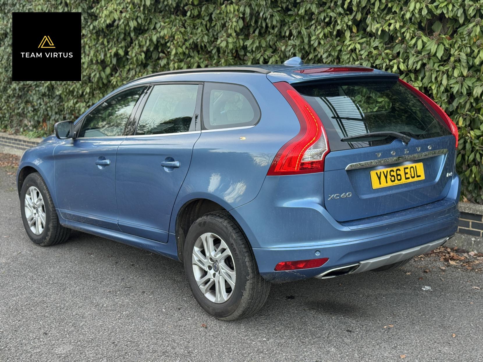 Volvo XC60 2.0 D4 SE Nav SUV 5dr Diesel Manual Euro 6 (s/s) (190 ps)