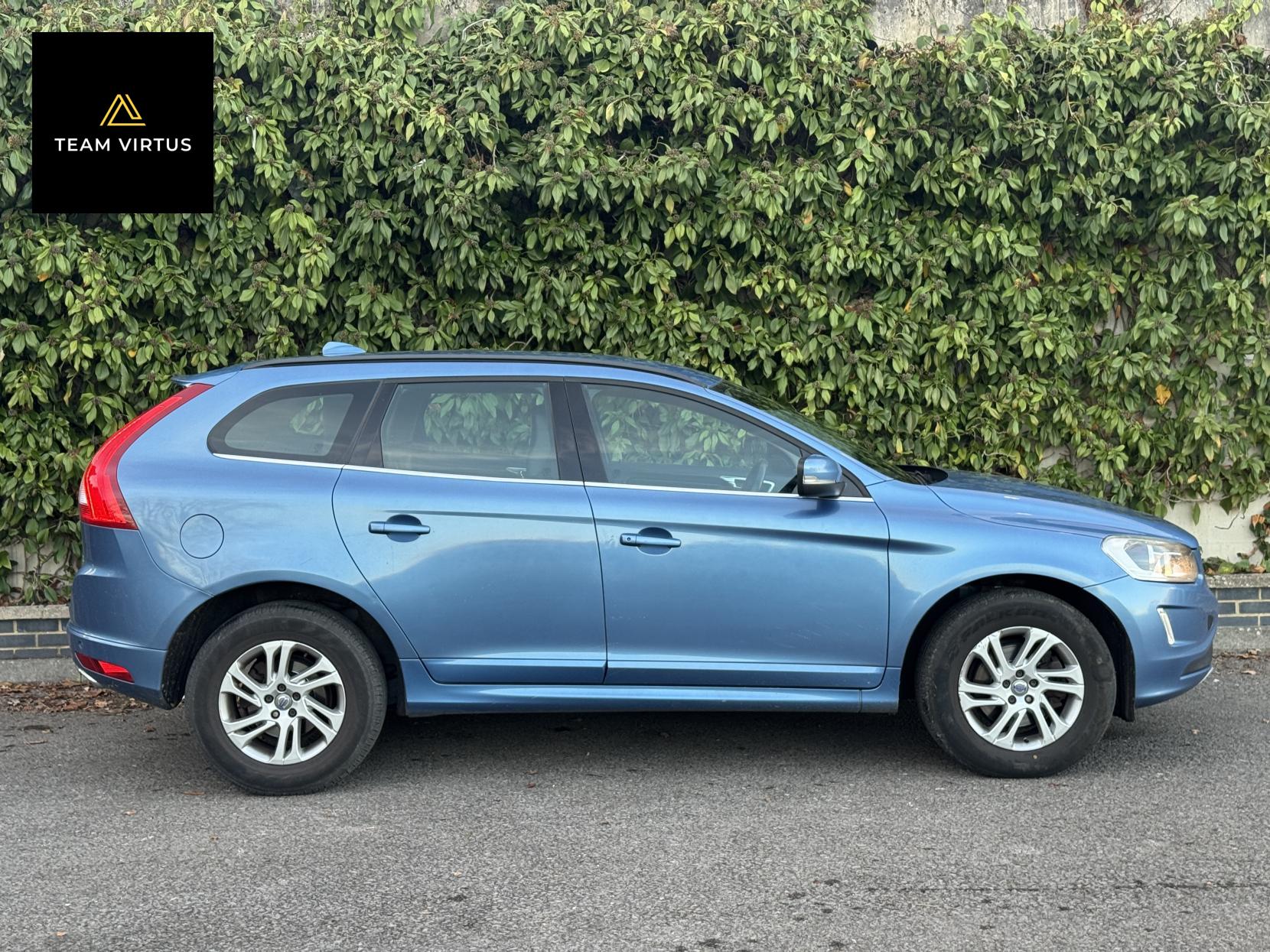 Volvo XC60 2.0 D4 SE Nav SUV 5dr Diesel Manual Euro 6 (s/s) (190 ps)