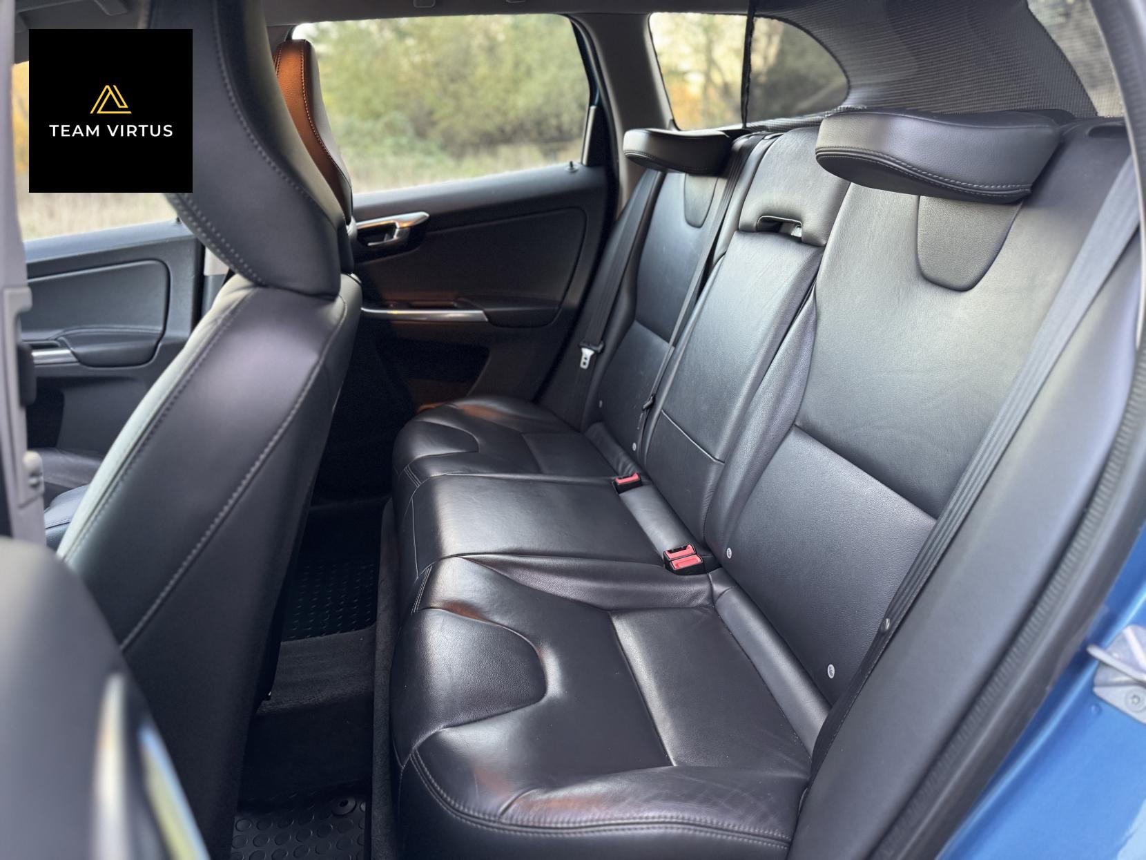 Volvo XC60 2.0 D4 SE Nav SUV 5dr Diesel Manual Euro 6 (s/s) (190 ps)