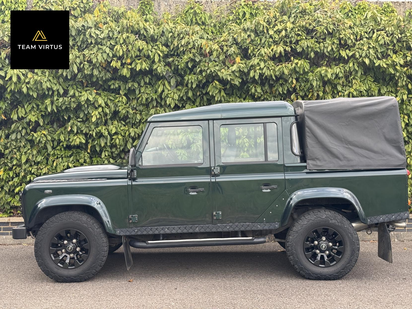Land Rover Defender 110 2.2 TDCi XS Pickup Double Cab 4dr Diesel Manual 4WD MWB Euro 5 (122 ps)