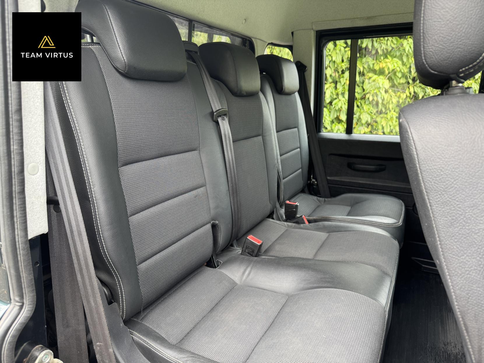 Land Rover Defender 110 2.2 TDCi XS Pickup Double Cab 4dr Diesel Manual 4WD MWB Euro 5 (122 ps)