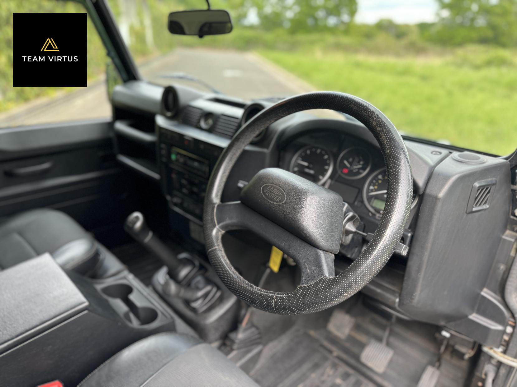Land Rover Defender 110 2.2 TDCi XS Pickup Double Cab 4dr Diesel Manual 4WD MWB Euro 5 (122 ps)
