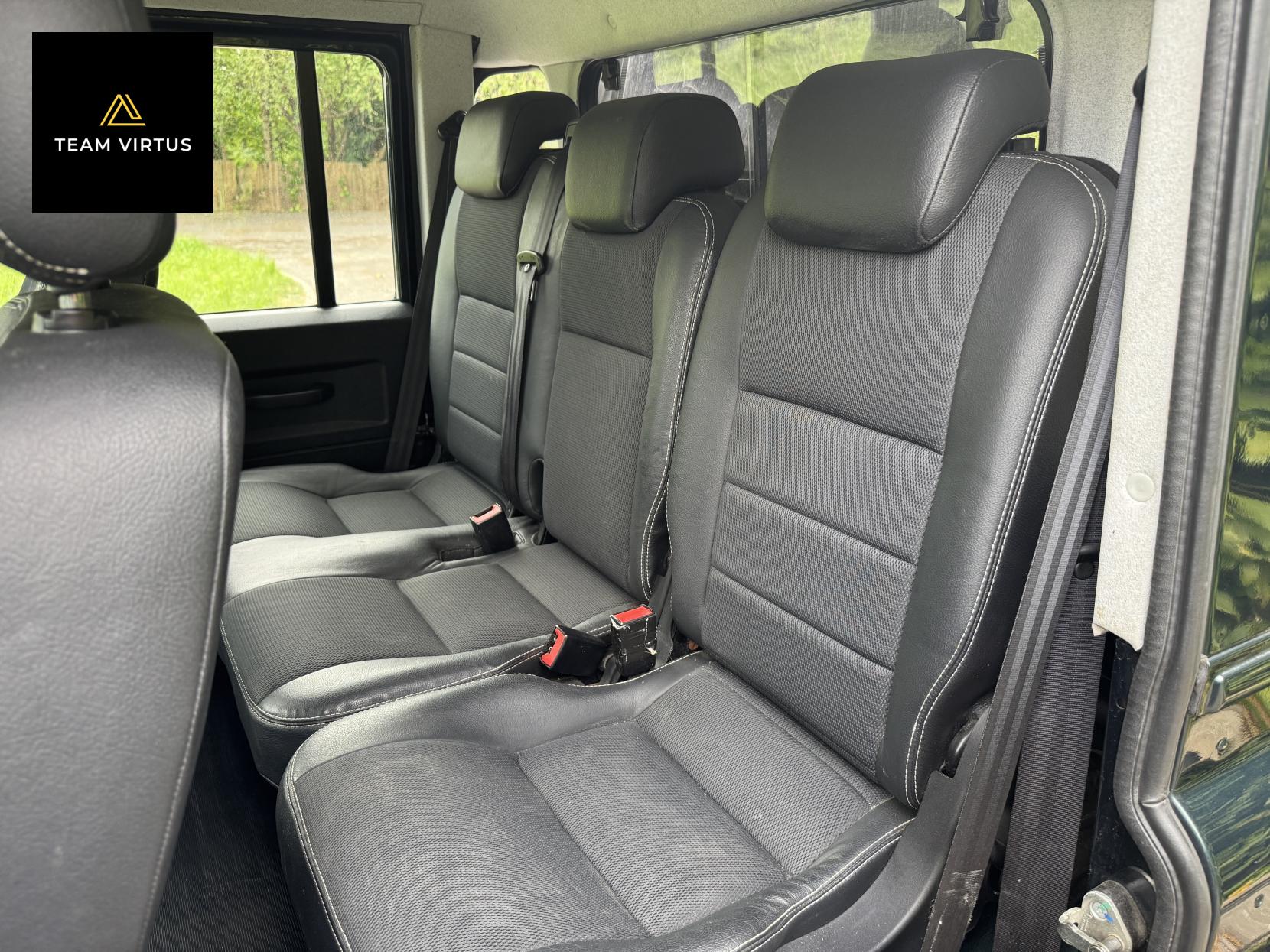 Land Rover Defender 110 2.2 TDCi XS Pickup Double Cab 4dr Diesel Manual 4WD MWB Euro 5 (122 ps)