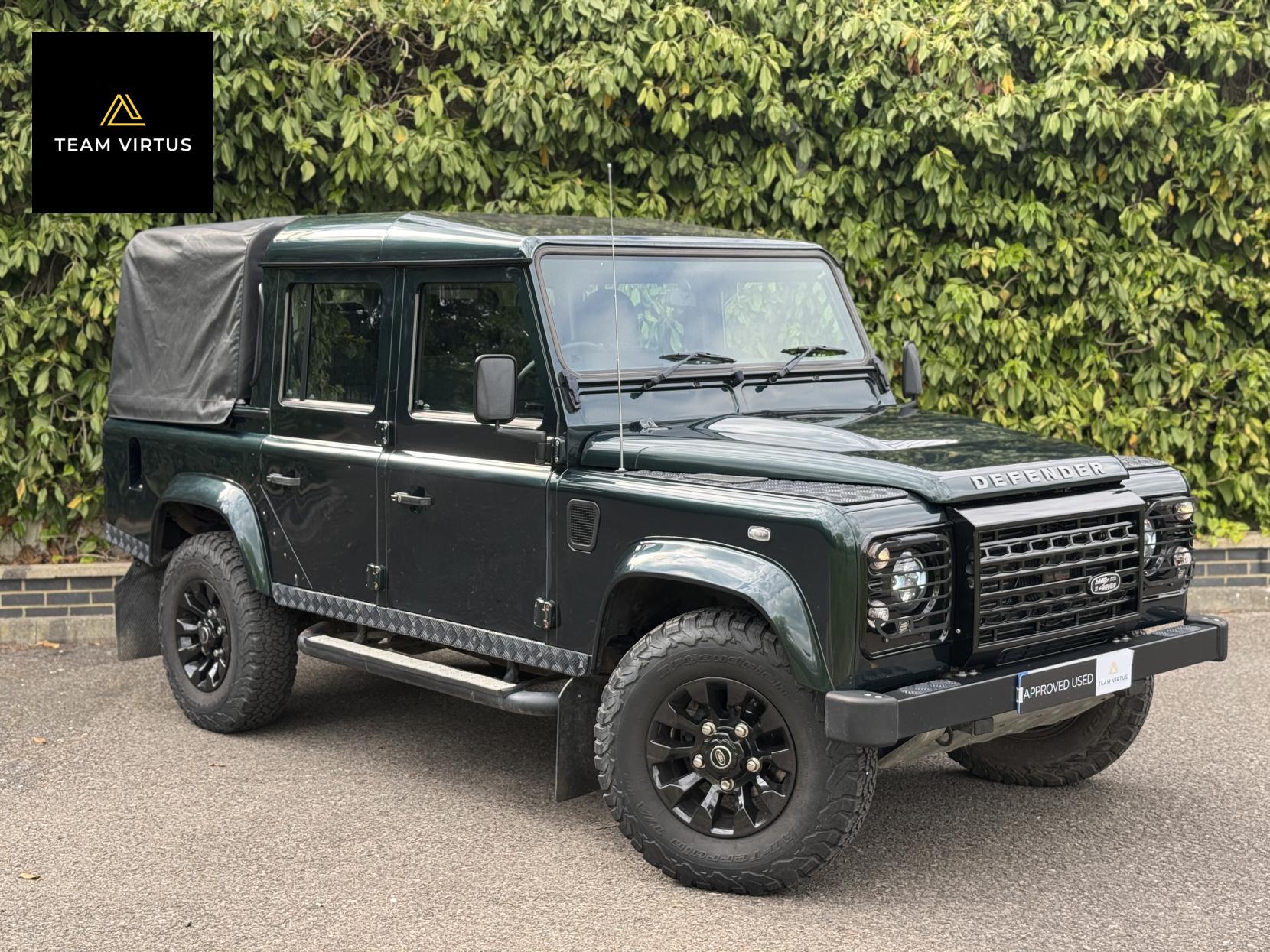 Land Rover Defender 110 2.2 TDCi XS Pickup Double Cab 4dr Diesel Manual 4WD MWB Euro 5 (122 ps)