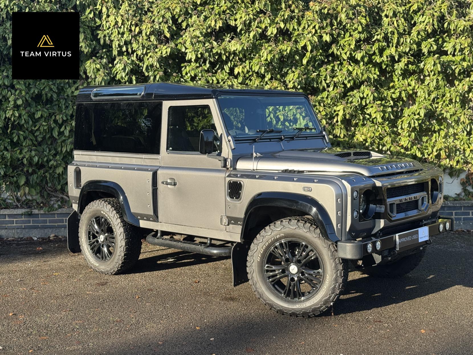 Land Rover Defender 90 2.4 TDCi XS Station Wagon 3dr Diesel Manual 4WD SWB Euro 4 (122 bhp)