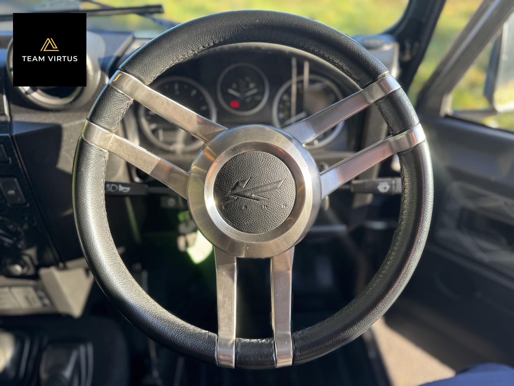 Land Rover Defender 90 2.4 TDCi XS Station Wagon 3dr Diesel Manual 4WD SWB Euro 4 (122 bhp)