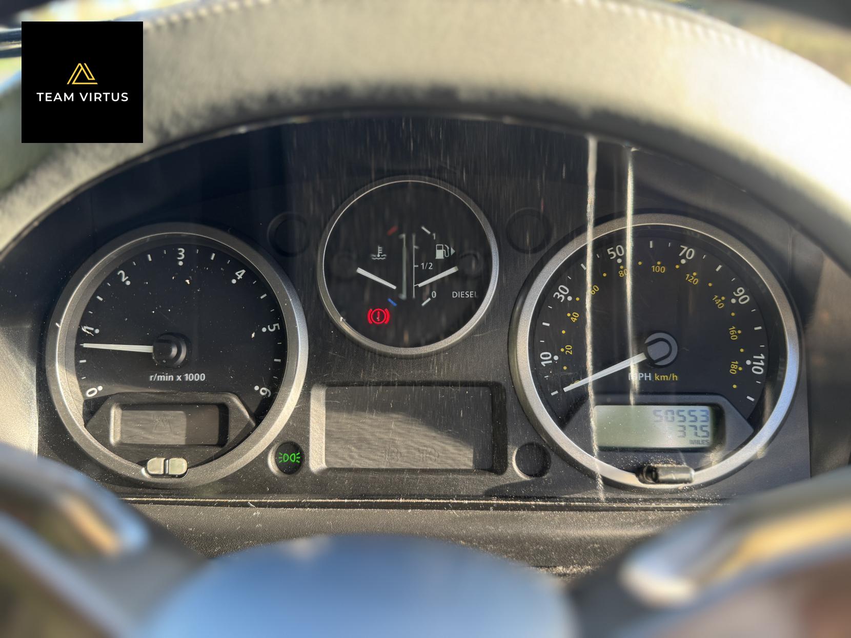 Land Rover Defender 90 2.4 TDCi XS Station Wagon 3dr Diesel Manual 4WD SWB Euro 4 (122 bhp)