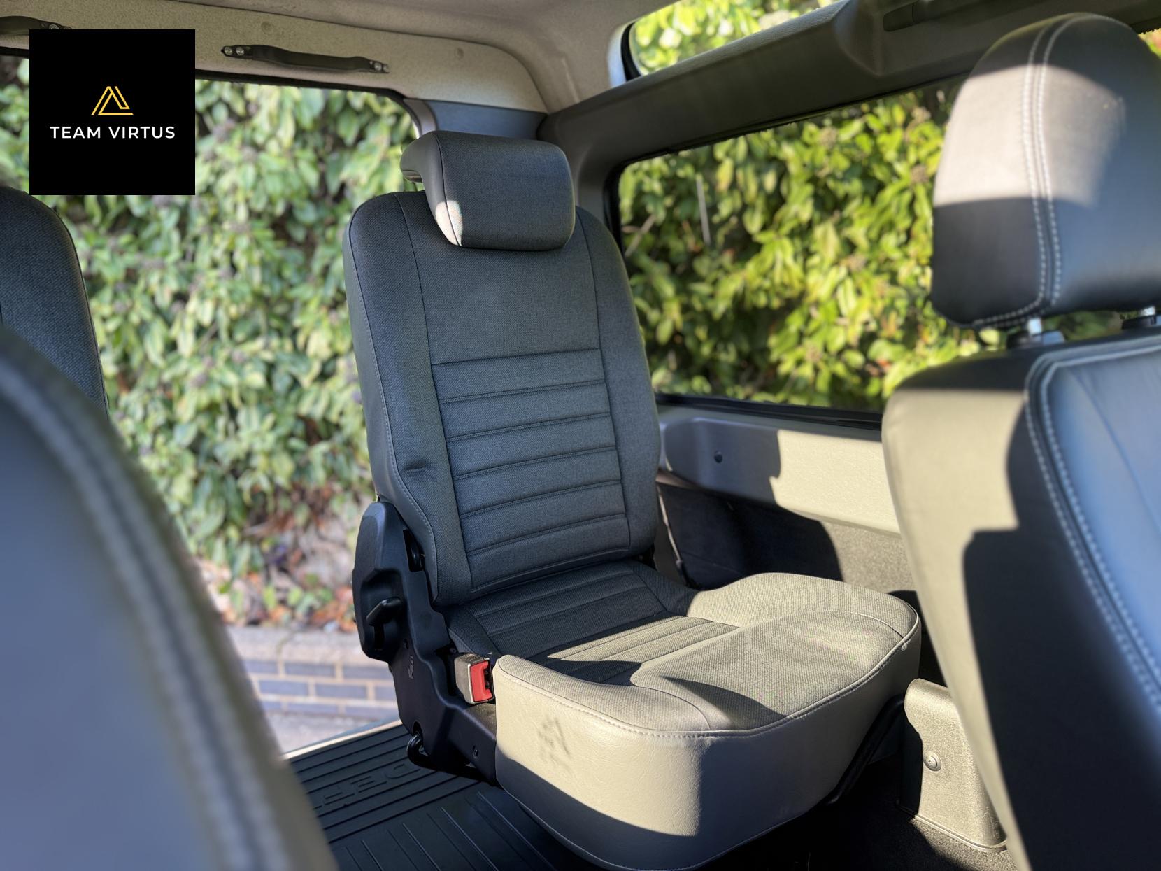 Land Rover Defender 90 2.4 TDCi XS Station Wagon 3dr Diesel Manual 4WD SWB Euro 4 (122 bhp)