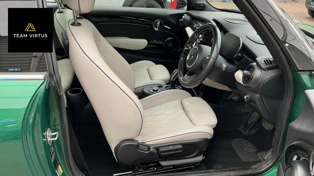 MINI Electric Hatch Cooper SE 32.6kWh Level 3 Hatchback 3dr Electric Auto (184 ps)