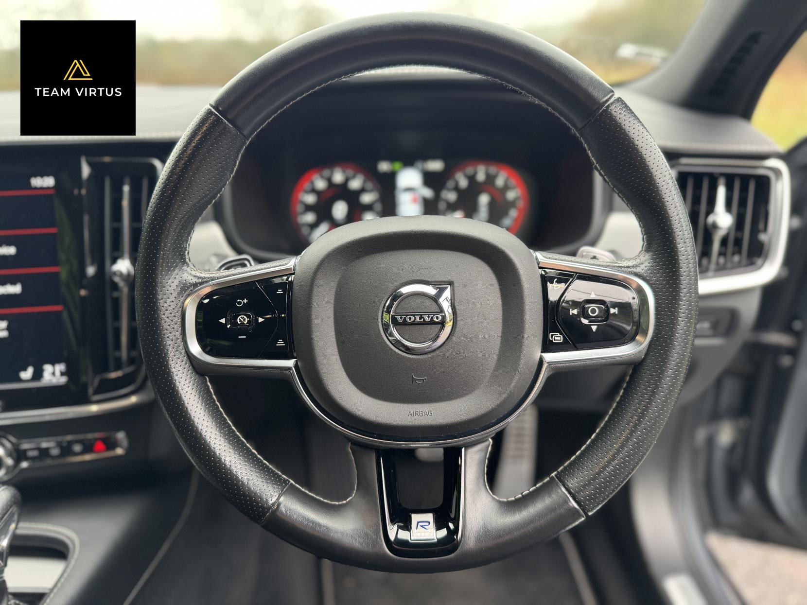 Volvo S90 2.0 T4 R-Design Plus Saloon 4dr Petrol Auto Euro 6 (s/s) (190 ps)