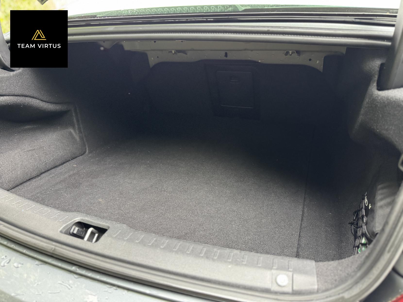 Volvo S90 2.0 T4 R-Design Plus Saloon 4dr Petrol Auto Euro 6 (s/s) (190 ps)