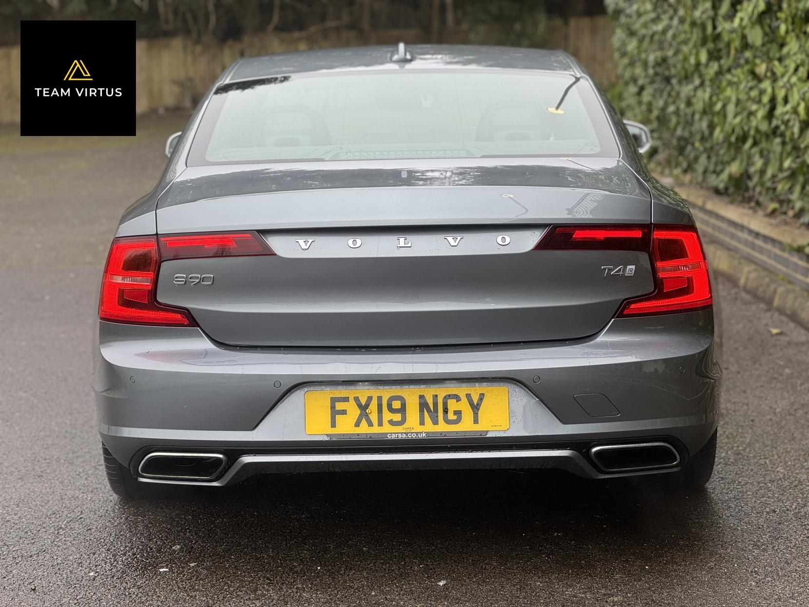 Volvo S90 2.0 T4 R-Design Plus Saloon 4dr Petrol Auto Euro 6 (s/s) (190 ps)