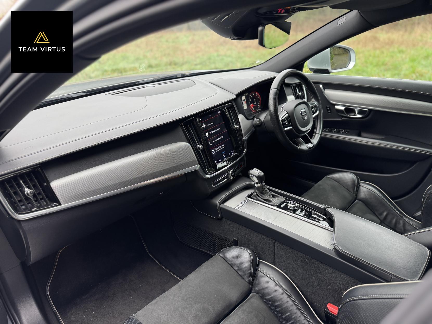 Volvo S90 2.0 T4 R-Design Plus Saloon 4dr Petrol Auto Euro 6 (s/s) (190 ps)