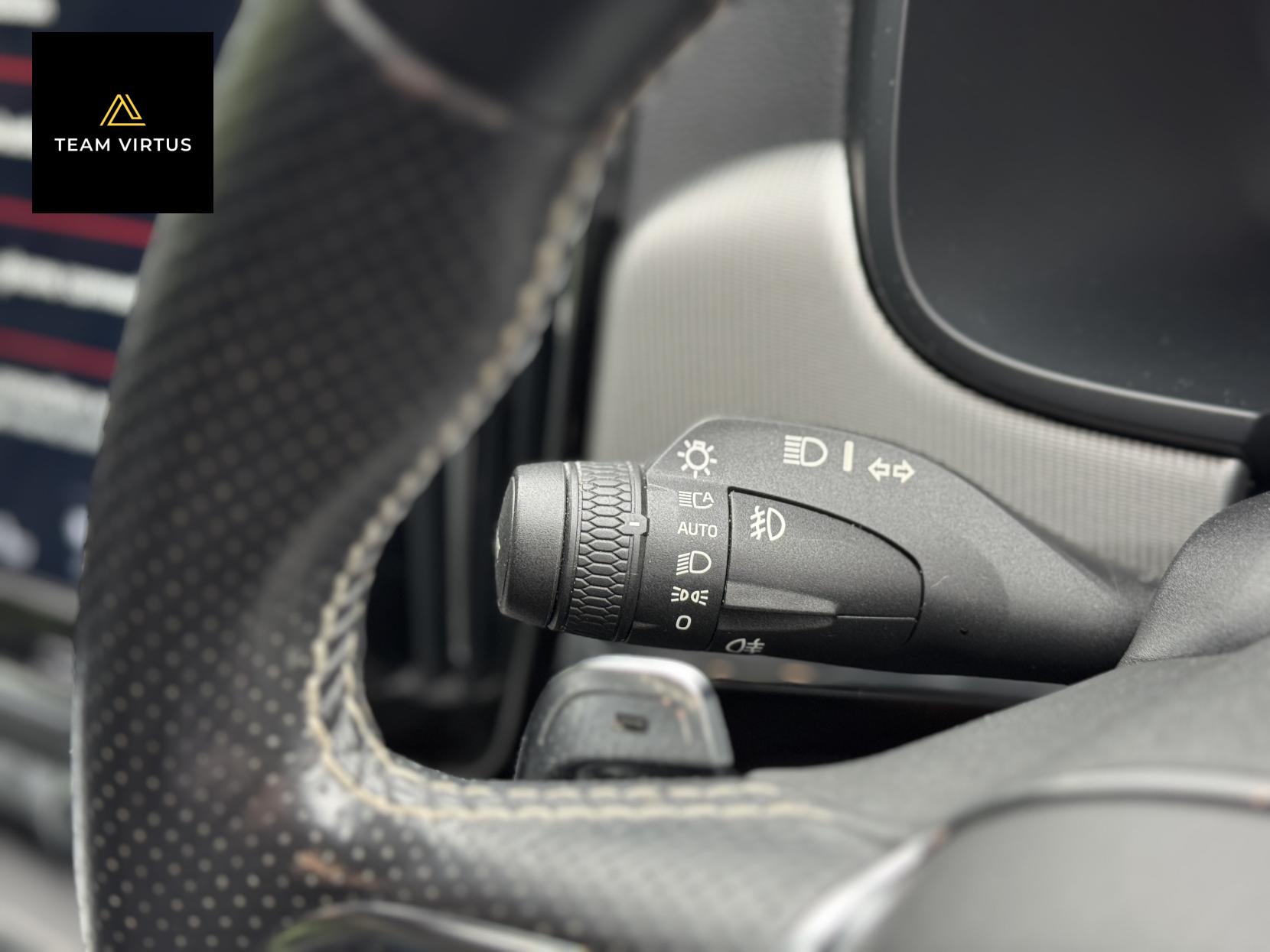 Volvo S90 2.0 T4 R-Design Plus Saloon 4dr Petrol Auto Euro 6 (s/s) (190 ps)