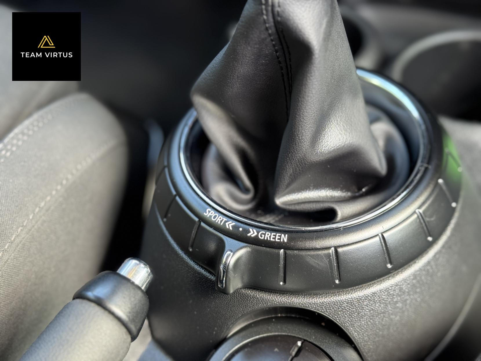 MINI Hatch 2.0 Cooper S Hatchback 3dr Petrol Manual Euro 6 (s/s) (192 ps)